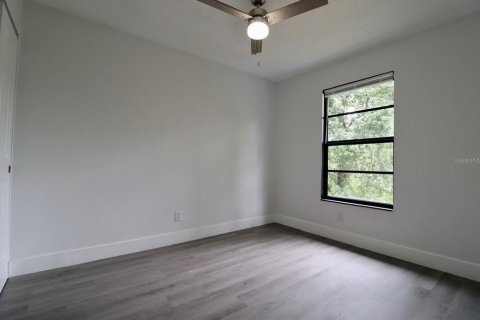 Touwnhouse à vendre à Seffner, Floride: 3 chambres, 115.66 m2 № 2416674 - photo 3