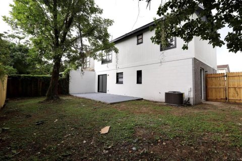 Touwnhouse à vendre à Seffner, Floride: 3 chambres, 115.66 m2 № 2416674 - photo 7