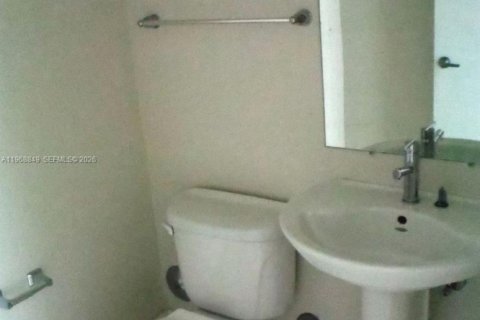 Купить кондоминиум в Майами, Флорида 1 спальня, 70.7м2, № 2029857 - фото 9