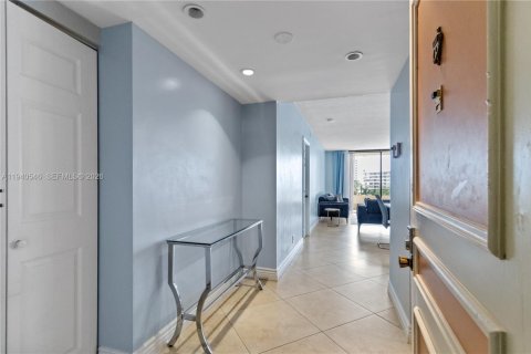 Condo à Hallandale Beach, Floride, 2 chambres  № 2000688