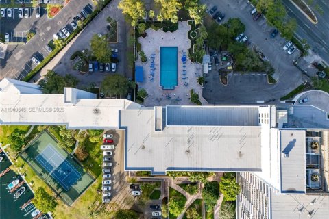 Copropriété à louer à Hallandale Beach, Floride: 2 chambres, 130.06 m2 № 2000688 - photo 23