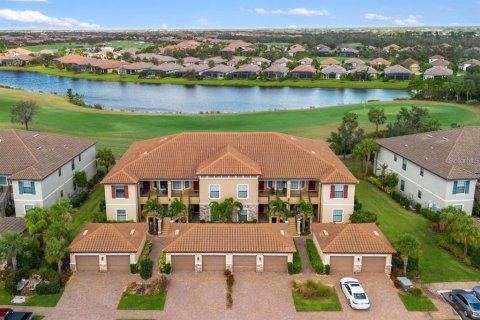 Condominio en alquiler en Bradenton, Florida, 2 dormitorios, 141.95 m2 № 1555173 - foto 1
