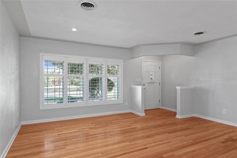 House in Winter Park, Florida 3 bedrooms, 169.73 sq.m. № 1517396 - photo 6