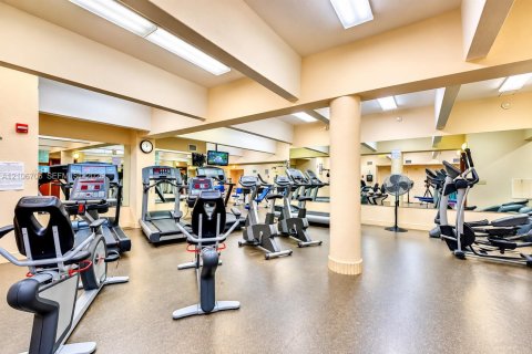 Copropriété à louer à Hallandale Beach, Floride: 1 chambre, 92.25 m2 № 2423292 - photo 15