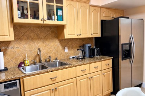 Copropriété à louer à Hallandale Beach, Floride: 1 chambre, 92.25 m2 № 2423292 - photo 8