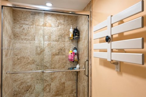 Copropriété à louer à Hallandale Beach, Floride: 1 chambre, 92.25 m2 № 2423292 - photo 11