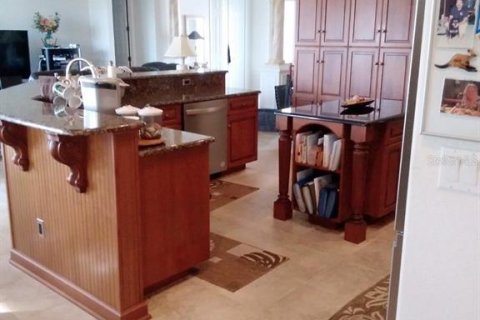 House in Cape Coral, Florida 4 bedrooms, 238.11 sq.m. № 1620300 - photo 12