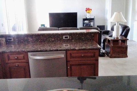 House in Cape Coral, Florida 4 bedrooms, 238.11 sq.m. № 1620300 - photo 8