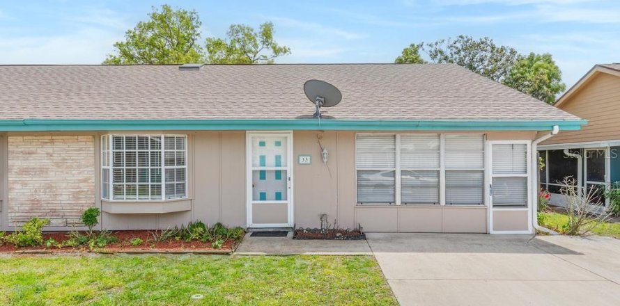 House in New Smyrna Beach, Florida 2 bedrooms, 123.19 sq.m. № 2206681