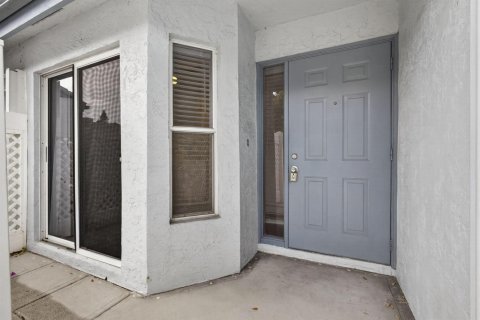 Condo in Boynton Beach, Florida, 2 bedrooms  № 2146244 - photo 5