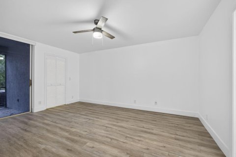 Condo in Boynton Beach, Florida, 2 bedrooms  № 2146244 - photo 21