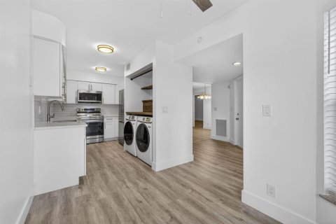 Condo in Boynton Beach, Florida, 2 bedrooms  № 2146244 - photo 8