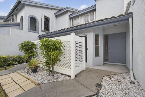 Condo in Boynton Beach, Florida, 2 bedrooms  № 2146244 - photo 4