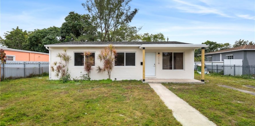Villa ou maison à North Miami, Floride 3 chambres, 92.9 m2 № 2020347
