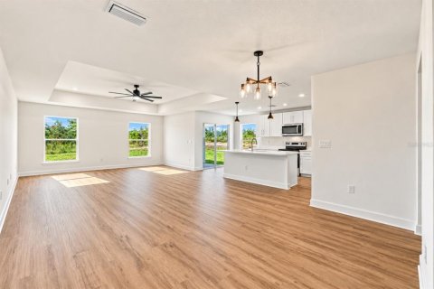 Villa ou maison à vendre à Weeki Wachee, Floride: 3 chambres, 146.79 m2 № 2389295 - photo 6