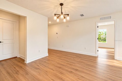 Villa ou maison à vendre à Weeki Wachee, Floride: 3 chambres, 146.79 m2 № 2389295 - photo 15