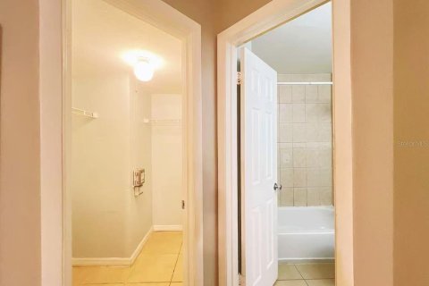 Copropriété à vendre à Kissimmee, Floride: 2 chambres, 87.05 m2 № 2099098 - photo 12