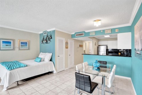 Снять в аренду кондоминиум в Холливуд, Флорида 54.81м2, № 2006068 - фото 9