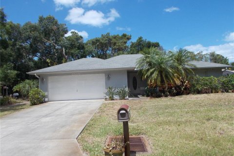 Casa en alquiler en Venice, Florida, 3 dormitorios, 151.34 m2 № 1718395 - foto 1