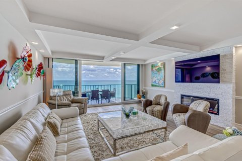Condo in Tequesta, Florida, 3 bedrooms № 2158170 - photo 2