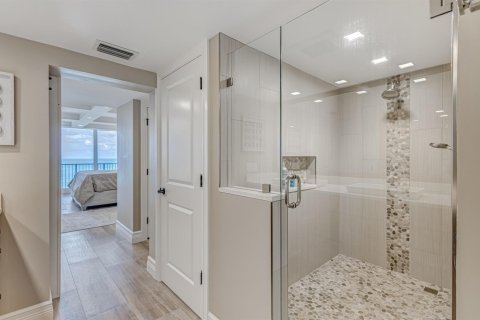 Condo in Tequesta, Florida, 3 bedrooms № 2158170 - photo 24