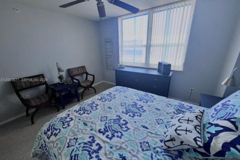 Condominio en venta en Hallandale Beach, Florida, 2 dormitorios, 92.9 m2 № 2069134 - foto 7