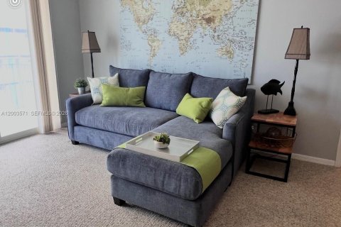 Condominio en venta en Hallandale Beach, Florida, 2 dormitorios, 92.9 m2 № 2069134 - foto 16