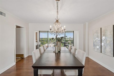 Condominio en venta en Tampa, Florida, 2 dormitorios, 242.66 m2 № 2225107 - foto 5