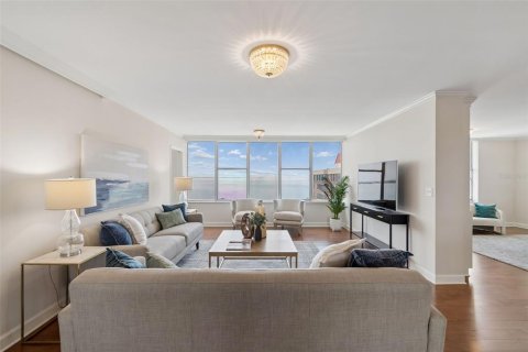 Condominio en venta en Tampa, Florida, 2 dormitorios, 242.66 m2 № 2225107 - foto 4