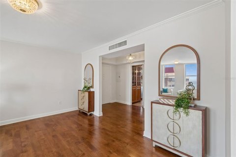 Condominio en venta en Tampa, Florida, 2 dormitorios, 242.66 m2 № 2225107 - foto 14