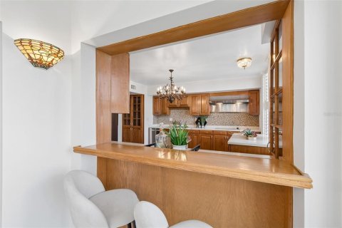 Condominio en venta en Tampa, Florida, 2 dormitorios, 242.66 m2 № 2225107 - foto 19
