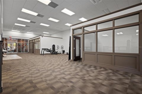 Propiedad comercial en alquiler en Tarpon Springs, Florida, 1399.85 m2 № 1915141 - foto 15