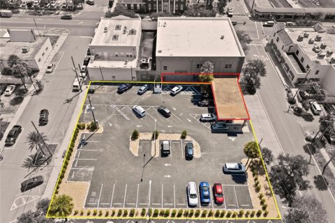 Propiedad comercial en alquiler en Tarpon Springs, Florida, 1399.85 m2 № 1915141 - foto 6