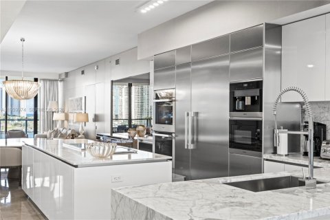 Condominio en venta en Aventura, Florida, 3 dormitorios, 248.05 m2 № 2061497 - foto 26