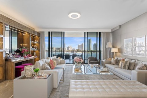 Condominio en venta en Aventura, Florida, 3 dormitorios, 248.05 m2 № 2061497 - foto 6