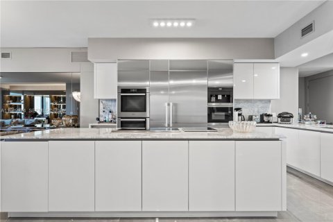 Condominio en venta en Aventura, Florida, 3 dormitorios, 248.05 m2 № 2061497 - foto 24