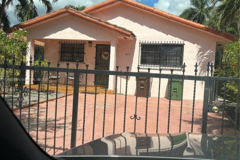 Villa ou maison à vendre à Hialeah, Floride: 3 chambres, 145.67 m2 № 1948673 - photo 4