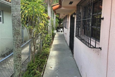 Villa ou maison à vendre à Hialeah, Floride: 3 chambres, 145.67 m2 № 1948673 - photo 7