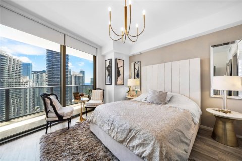 Condo in Miami, Florida, 3 bedrooms  № 1890227 - photo 13