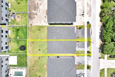 Touwnhouse à vendre à Miami, Floride: 5 chambres № 1989421 - photo 20