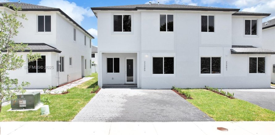 Touwnhouse à Miami, Floride 5 chambres № 1989421