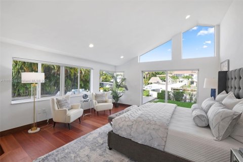 Купить виллу или дом в Халландейл-Бич, Флорида 5 спален, 310.48м2, № 2027620 - фото 25