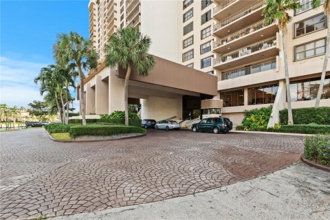 Condominio en venta en Miami, Florida, 1 dormitorio, 215.53 m2 № 2153939 - foto 29