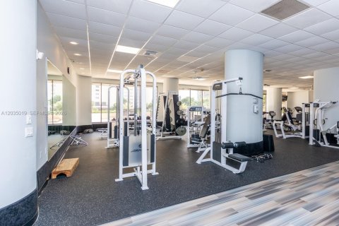 Condominio en venta en Miami, Florida, 1 dormitorio, 215.53 m2 № 2153939 - foto 19