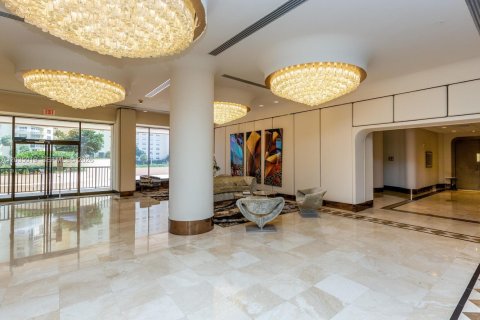 Condominio en venta en Miami, Florida, 1 dormitorio, 215.53 m2 № 2153939 - foto 17