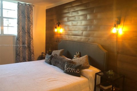 Copropriété à vendre à Hollywood, Floride: 1 chambre, 68.75 m2 № 2048773 - photo 7