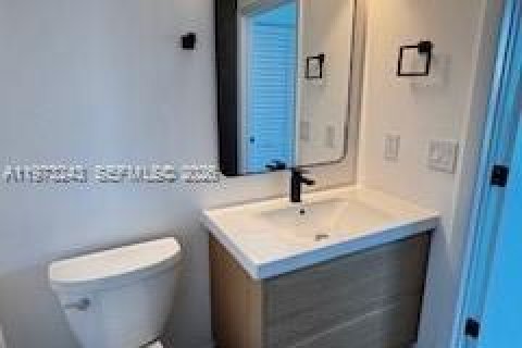 Apartment in Miami, Florida 51.65 sq.m. № 2038762 - photo 10