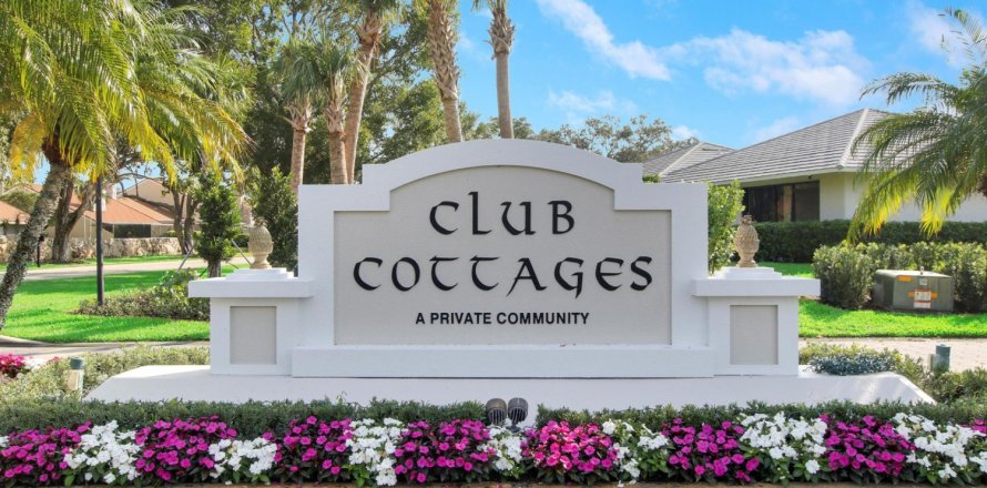 Townhouse in Palm Beach Gardens, Florida 2 bedrooms, 105.44 sq.m. № 1092381