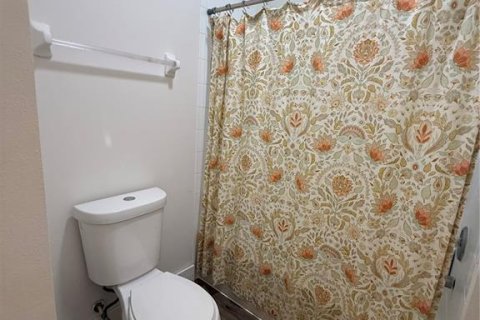 Condominio en alquiler en Orlando, Florida, 3 dormitorios, 130.81 m2 № 2219346 - foto 24