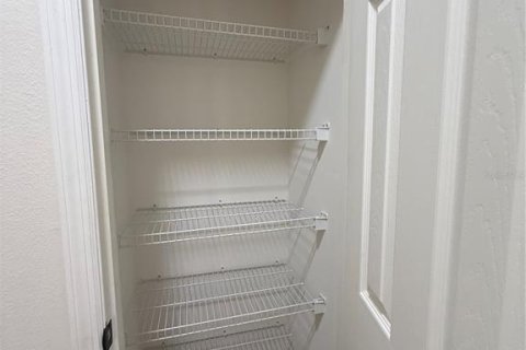 Condominio en alquiler en Orlando, Florida, 3 dormitorios, 130.81 m2 № 2219346 - foto 25